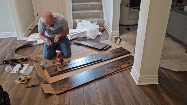 Сколько можно заработать на сборке мебели? Первые шаг? смотреть онлайн