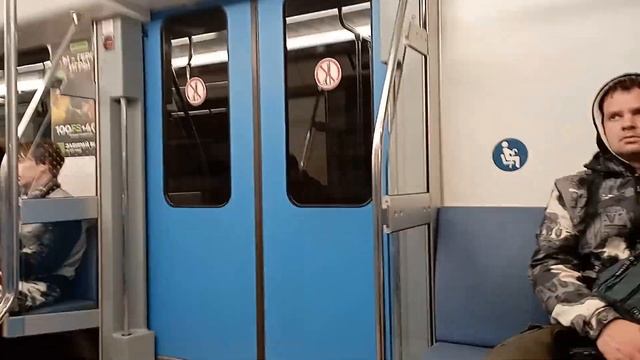 Поездка в Минском метро 2(На Stadler M110/M111) смотреть онлайн
