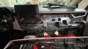 Разборка панели Toyota corolla e210. 2020г. Установка беспроводн?