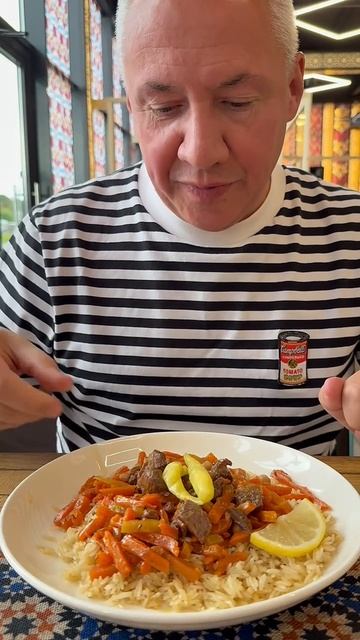 московский самаркандский плов в Плов центр на Каширке, 7 за дегустацией Михаил Зуев (Камергерский) смотреть онлайн