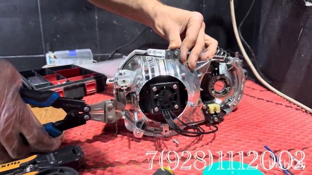 AUDI A4 B8 BILED свет в два этажа - 4 дальних 4 ближних -  - бронь