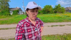 Набрали еды и уехали. Посетили маленькую речку, поработали и прогулялись