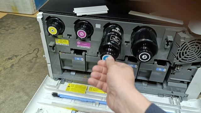 Canon ImageRunner Advance Dx C3725i как заменить картридж