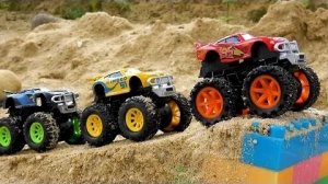 Гонки на машинках Молния Маккуин и Круз Рамирес - Забавные истории об игрушечных машинках