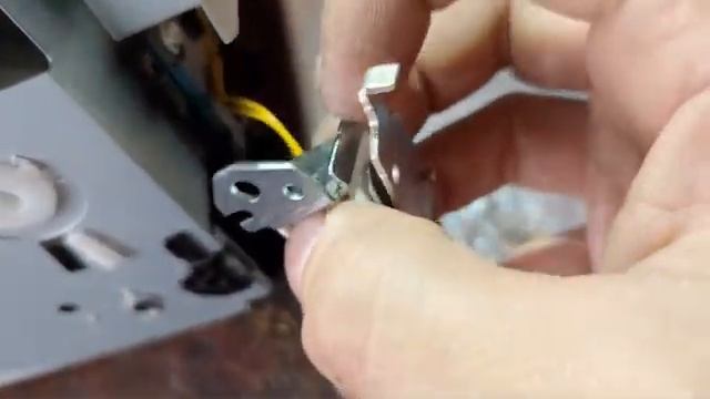 Canon mf3010 захватывает по несколько листов и застрянет б? смотреть онлайн