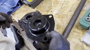 NISSAN SERENA ПРОДОЛЖАЕМ ОЖИВЛЯТЬ МЕНЯЕМ ОПОРЫ СТОЕК ЕДЕМ Н?