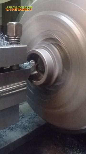 Токарный фейерверк! Расточка каленой шестерни. СТАНКИ смотреть онлайн