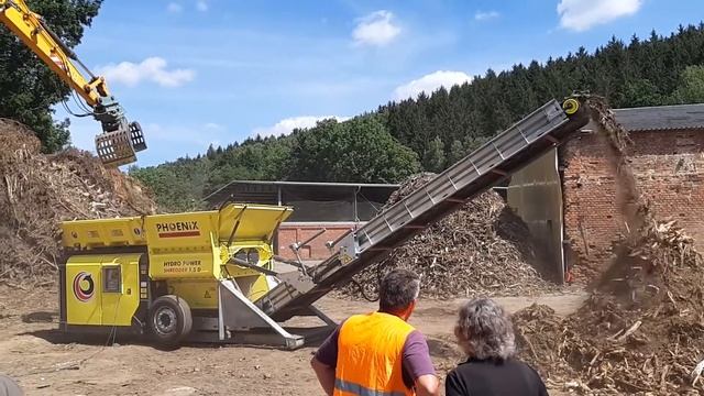 Мобильный шредер для измельчения