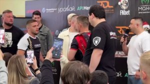 🔥Фарид Ядуллаев vs Кирилл Ермошкин: Битва взглядов!