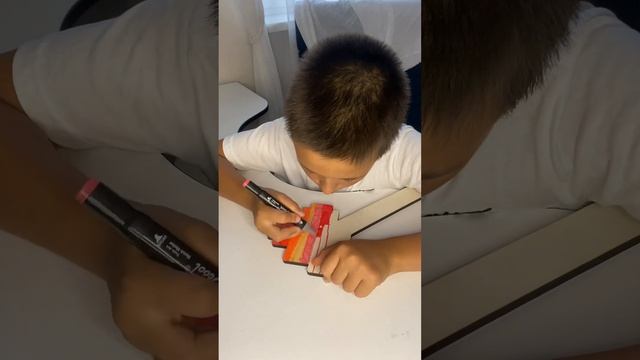 ￼ Творчество ⚡️раскрашиваю топор ⚡️ часть 1😎#творч