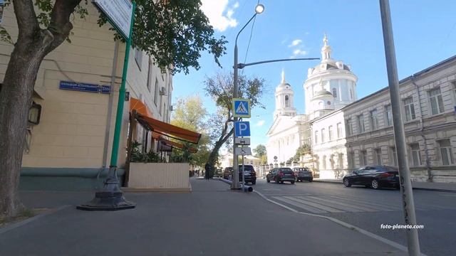 Рабочая улица - Яузский бульвар (Москва, Чистые пруды)