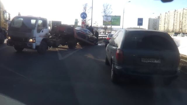 JaguarXF vs отбойник