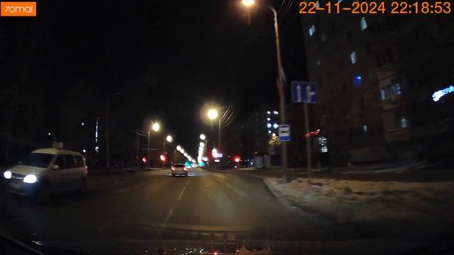 Наглый проезд на красный, Тюмень.#гибдд Тюмень