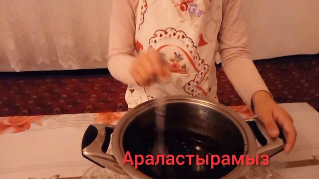 Оңай пирог. Қызым жасаған шоколадты бәліш. Быстро и вк?
