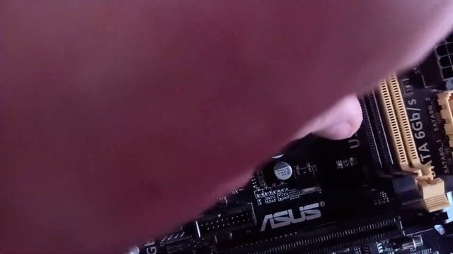 Как снять кулер с халадильником AM1M-A НА МАТЕРИНСКАЙ ПЛ?