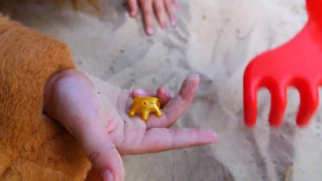 Майя и Беби Бон Лина: Захватывающие поиски туфельки в смотреть онлайн