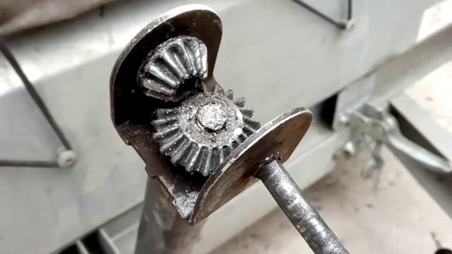 Домкрат трейлер смотреть онлайн
