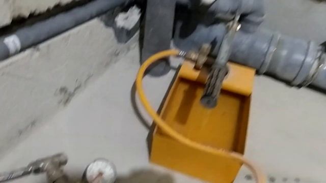 Опрессовка водопровода.