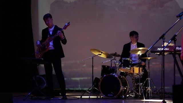 ВЛАДИМИР КУРСКИЙ - "ДОБРОВОЛЬЦЫ". КОНЦЕРТ В САМАРЕ ПОСВЯЩЁННЫЙ ДНЮ КОНСТИТУЦИИ РФ, ОРГАНИЗОВАН КПРФ смотреть онлайн