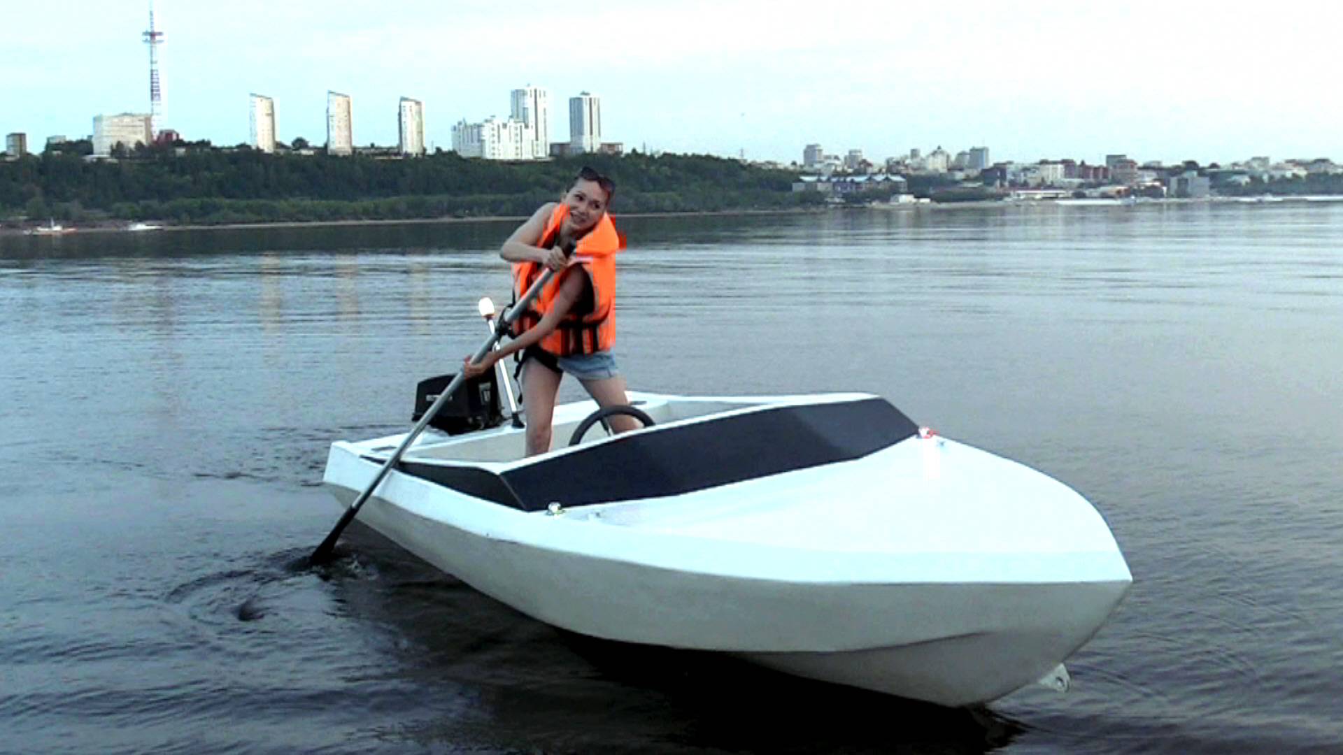 Лодка из пенопласта ЛАЙФ ВЕРСИЯ! смотреть онлайн