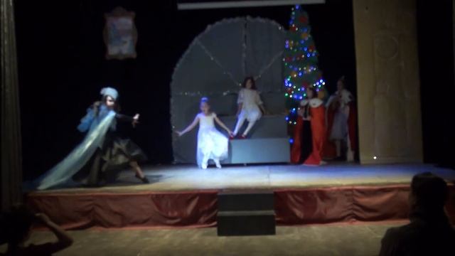 Новая гуманитарная школа. 3 класс. Щелкунчик. Спектакл?