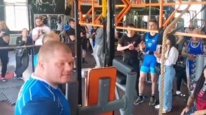 Рекорд мира в отжиманиях на брусьях. Федерации НАП "Ст?