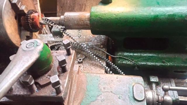 отремонтировал токарный станок1к62  , работает как часи