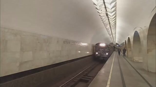 Поездка на Новогоднем составе Еж3 по ТКЛ (последний год) - 16.01.2024. Подборка смотреть онлайн