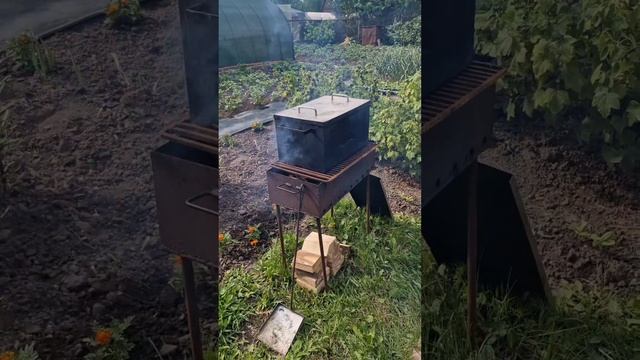 Праздники. 12-14 июня 2025. Mukbang. смотреть онлайн