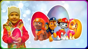 Ищем сюрпризы на детской площадке. Игрушки щенячий патруль