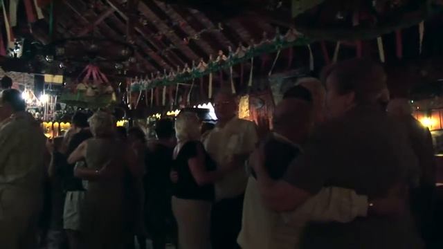 США як відпочивають в німецькому клябі смотреть онлайн