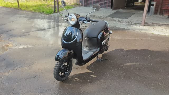 Скутер Honda Giorno AF-77 (арт. 121HA4) смотреть онлайн