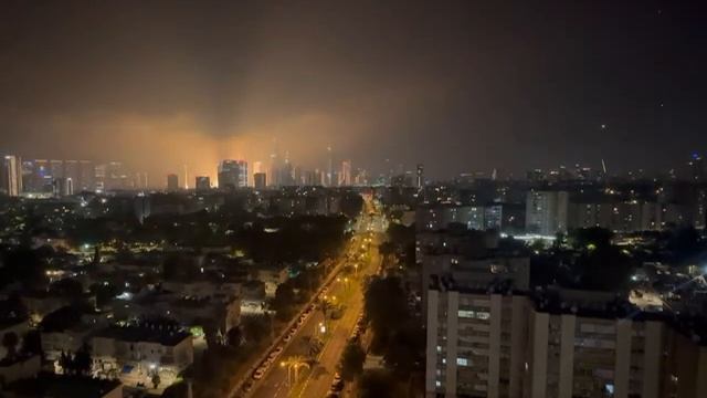 Очередной ночной прилёт по Израилю. смотреть онлайн