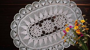 Овальная салфетка крючком с мотивами - вертушками. Часть 1
