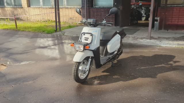 Скутер Yamaha Gear UA08J (121YA64) смотреть онлайн