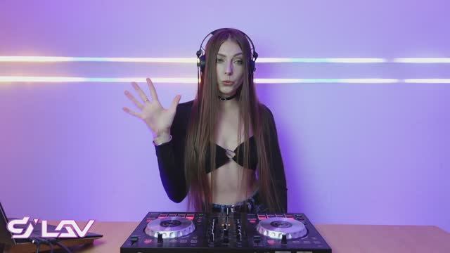 DJ LAV EPISODE 8 [Melodic Techno DJ Mix] смотреть онлайн