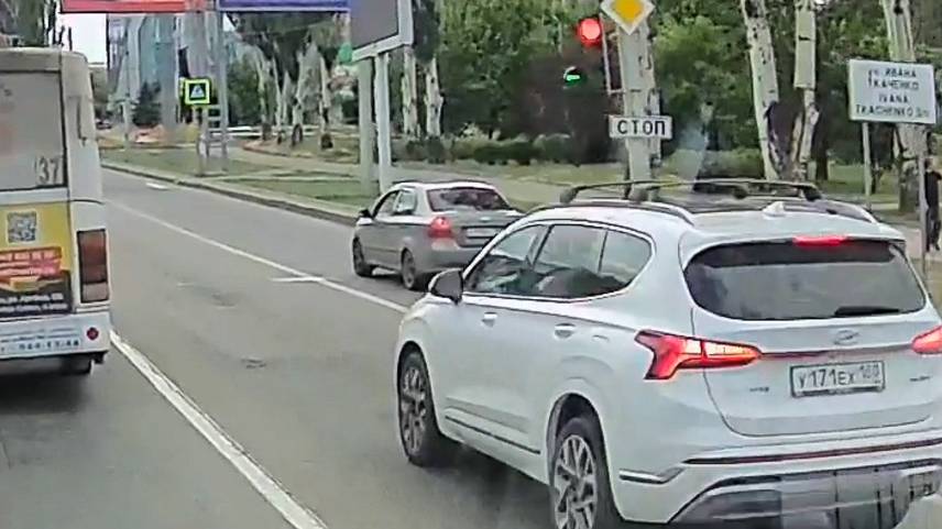 Три нарушения за секунду. Донецк 2025.