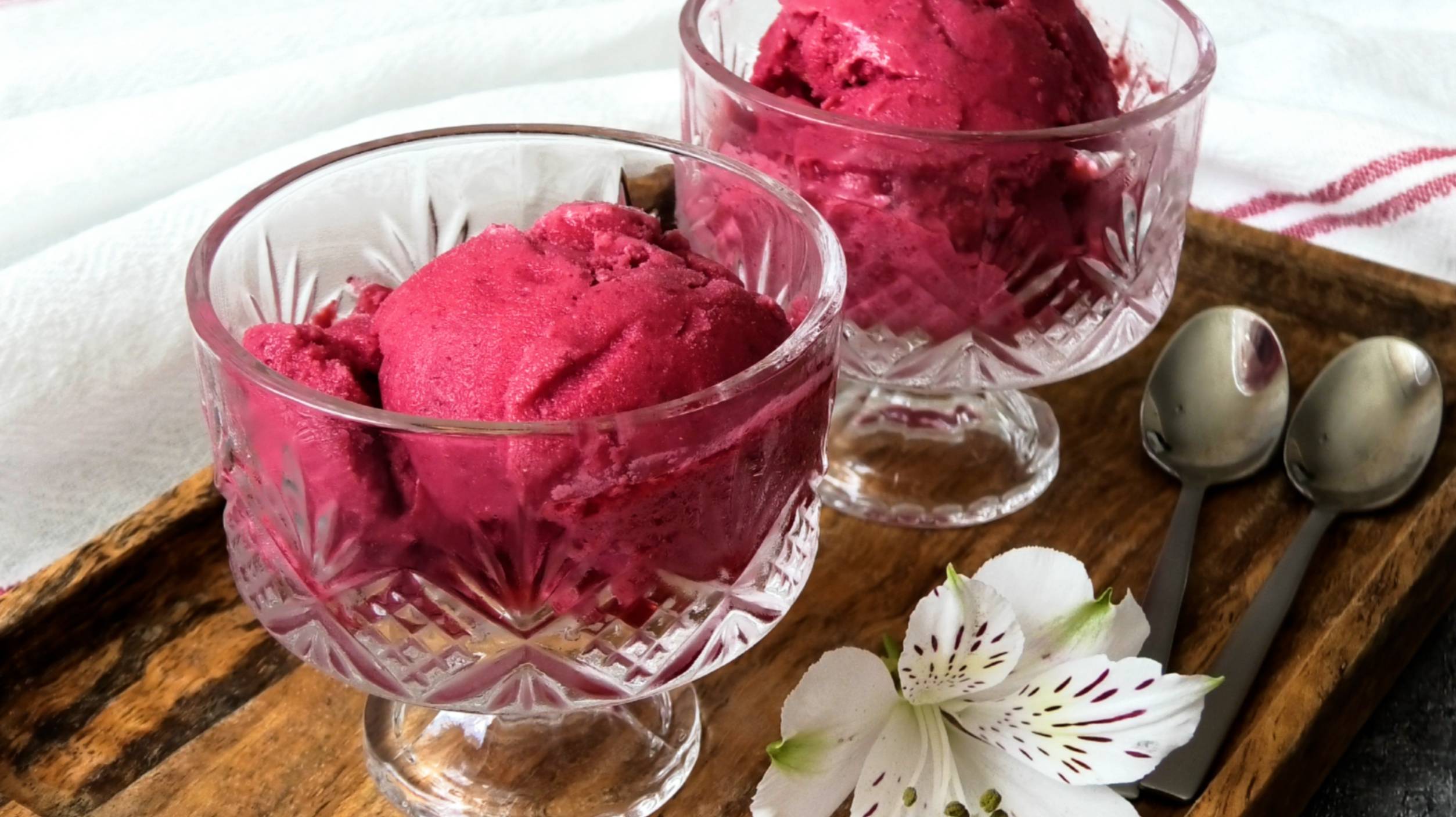 Домашнее мороженое за пять минут: всего два ингредиента! смотреть онлайн