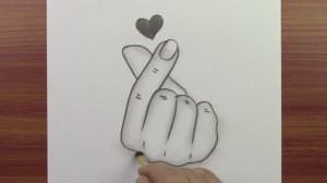 Как нарисовать руку шаг за шагом с сердцем, легкие рисунки карандашом