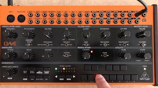 Behringer Crave Tutorial #5 - Envelope (mod) смотреть онлайн