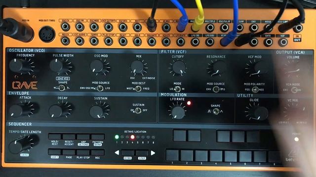 Behringer Crave Tutorial #10 - Patchbay Assign out смотреть онлайн
