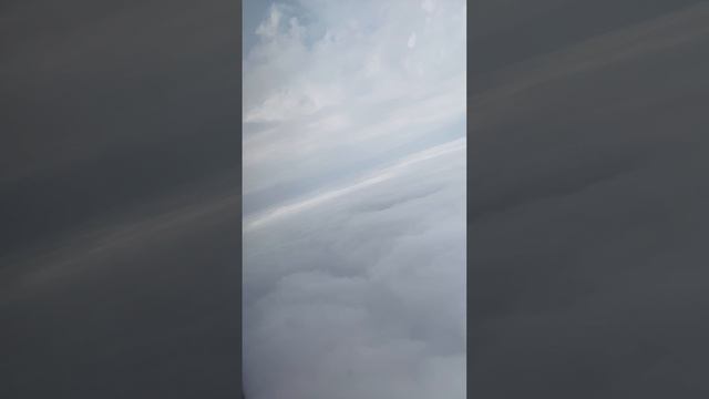 И, полетели! Самолет, небо и впереди новое приключение! смотреть онлайн