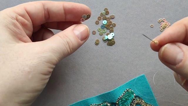 DIY Как вышить брошь из пайеток Мотылек. Объемная вышивка броши. смотреть онлайн