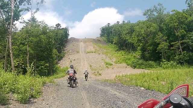 По газовой трубе в сторону Фокино