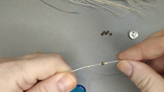 DIY. Цветочный элемент для украшений за 10 минут. Бисероплетение для начинающих. смотреть онлайн