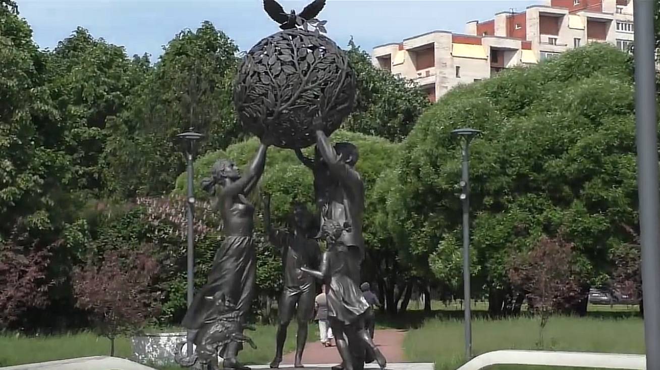 Парк 300 лет Санкт-Петербурга. Фрагменты. 12 июня 2025. смотреть онлайн