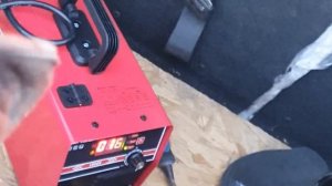 Сварочный полуавтомат JONSER 190 QX - Как настроить - Как варить проволокой - Первый тест драйв