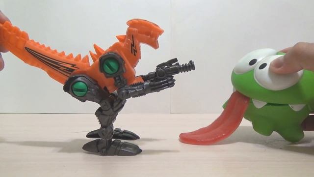 Динозавры Ам ням огромный язык и Боевой мультфильм с игрушками. Видео для детей смотреть онлайн