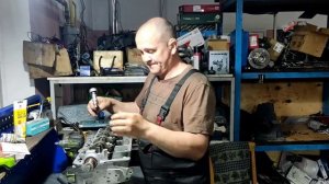 VW T5 1,9TDI. Обрыв ремень грм и ремонт головка 2 часть