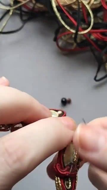 Научиться вышивать украшения в сутажной технике #сутажнаявышивка #handmade #diy смотреть онлайн